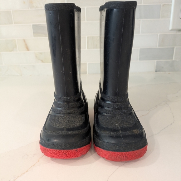 Disney Winnie The Pooh Black and Red Rain Boots Y2K - Picture 4 of 7